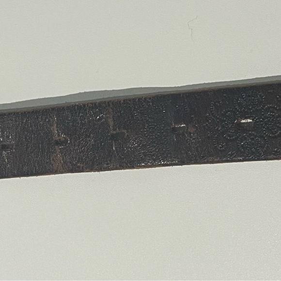 Bundle of 2 leather belts, one dark brown and one light brown size XL - Picture 5 of 5